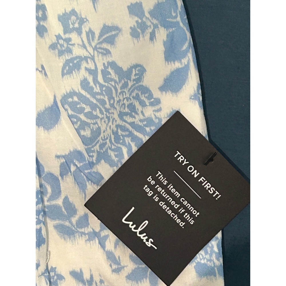 Lulus Blue White Floral Long Sleeve Wrap Mini Dress Cotton Buckle Detail NWT L - Picture 4 of 10